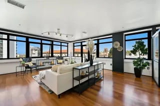 Photo #1: 250038099 Listing