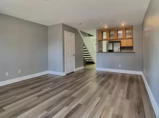 Photo #5: 250038103 Listing