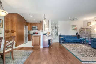 Photo #1: 250038143 Listing 
