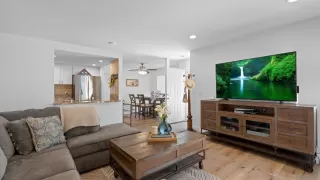 Photo #4: 250038144 Listing
