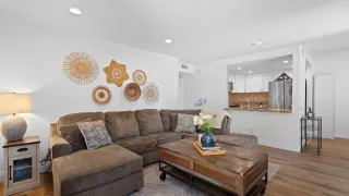Photo #5: 250038144 Listing