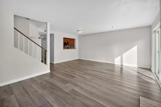 Photo #5: 250038145 Listing 