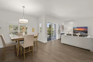 Photo #5: 250038156 Listing