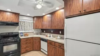 Photo #4: 250038180 Listing 