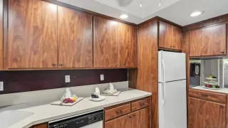 Photo #5: 250038180 Listing 