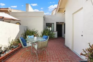 Photo #2: 250038199 Listing