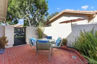 Photo #3: 250038199 Listing