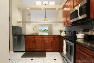 Photo #6: 250038199 Listing