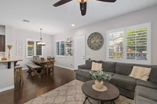 Photo #2: 250038200 Listing 