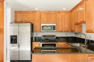 Photo #6: 250038212 Listing