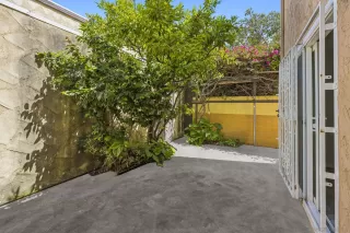 Photo #4: 250038220 Listing