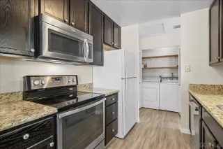 Photo #5: 250038226 Listing