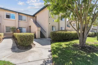 More Details about MLS # 250038232 : 11251 AVENIDA DE LOS LOBOS UNIT D