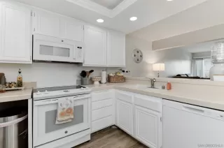 Photo #4: 250038299 Listing