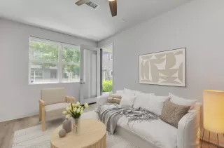 Photo #1: 250038346 Listing