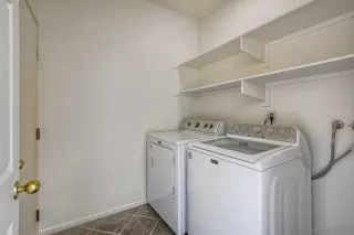 Photo #4: 250038350 Listing