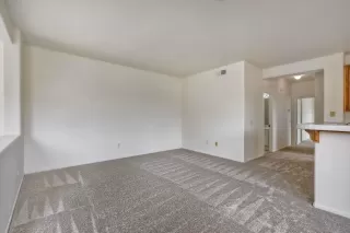 Photo #6: 250038350 Listing