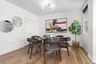 Photo #4: 250038403 Listing