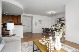 Photo #6: 250038403 Listing