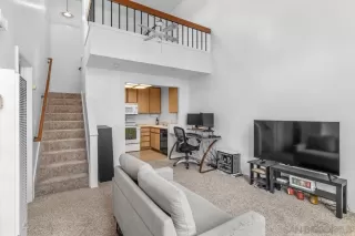 Photo #4: 250038405 Listing