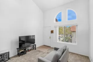 Photo #6: 250038405 Listing