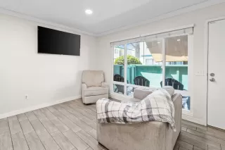 Photo #4: 250038417 Listing