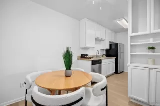 Photo #6: 250038436 Listing