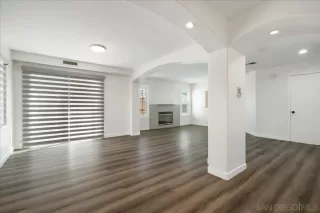 Photo #2: 250038449 Listing