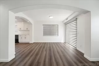 Photo #3: 250038449 Listing