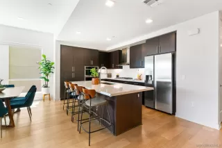 Photo #1: 250038486 Listing