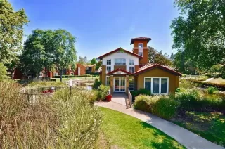 Photo #1: 250038489 Listing