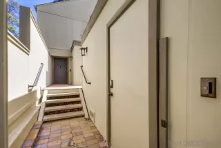 Photo #3: 250038493 Listing