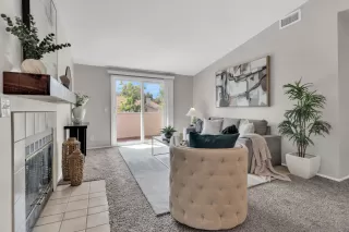 Photo #4: 250038501 Listing