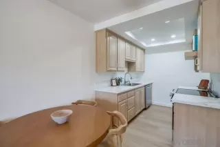 Photo #5: 250038575 Listing 