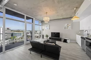 Photo #3: 250038597 Listing