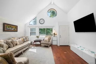 Photo #2: 250038637 Listing 