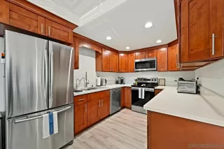 Photo #6: 250038641 Listing