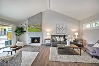 Photo #2: 250038644 Listing