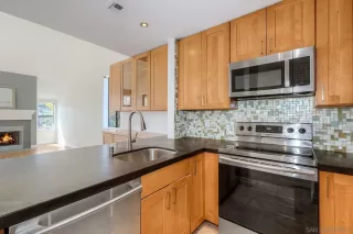 Photo #6: 250038716 Listing