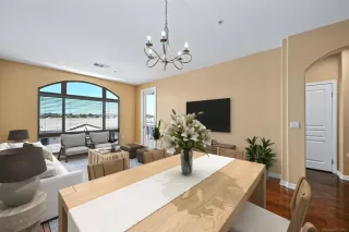 Photo #2: 250038718 Listing