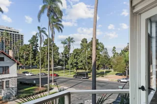 Photo #2: 250038726 Listing