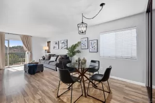 Photo #2: 250038743 Listing 