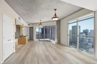 Photo #6: 250038801 Listing