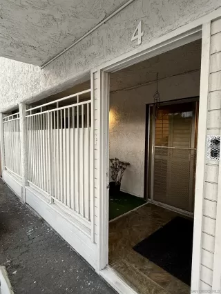 More Details about MLS # 250038802 : 3029 BROADWAY UNIT 4 UNIT 4