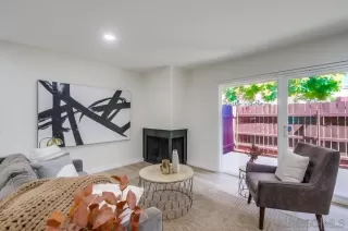 Photo #4: 250038808 Listing