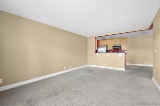 Photo #2: 250038823 Listing