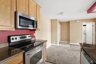 Photo #5: 250038823 Listing