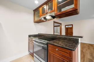 Photo #4: 250038830 Listing