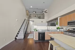 Photo #1: 250038836 Listing