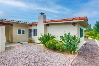 Photo #2: 250038844 Listing